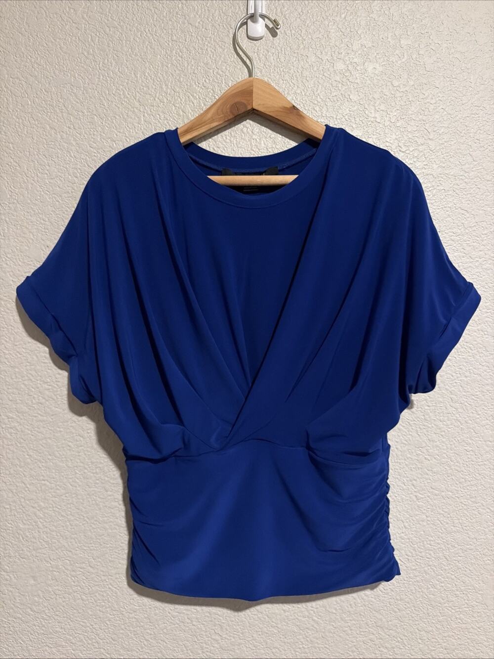 Cynthia Steffe Top Y2K Banded Waist Ruching Blue Stretch Liquid Knit Drape Sz S